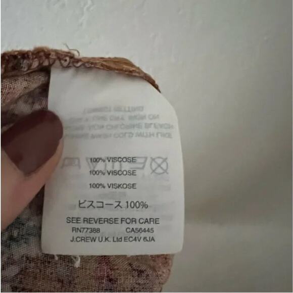 Madewell Drapey Pull-On Shorts in Warm Paisley - Picture 7 of 8